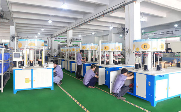 中頻立式淬火機床廠家-符合國際電工IEC標準